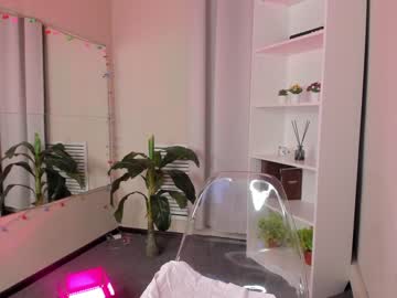 female cam girl eva_flys image #3789346