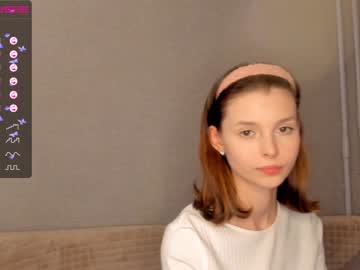 female cam couple liamillou image #3713938