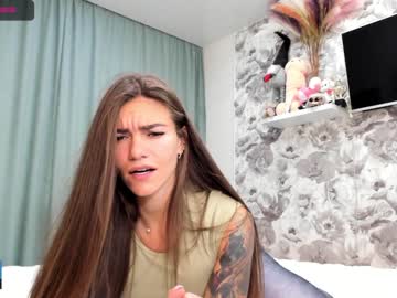 female cam girl joconda image #2586488