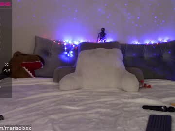 female cam girl mari_and_jandro image #3475724