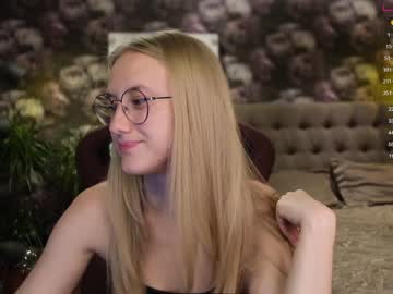 female cam girl angeellina image #2972441