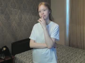 keeleycoldwell  female  webcam