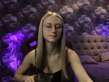 female cam girl angeellina image #3786542