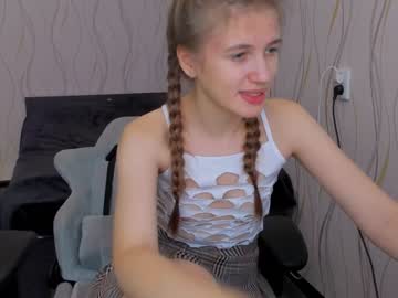 female cam girl kylie_mine image #2938075