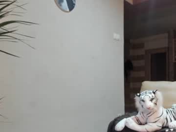 female cam girl sofiaandwonderland image #2240204