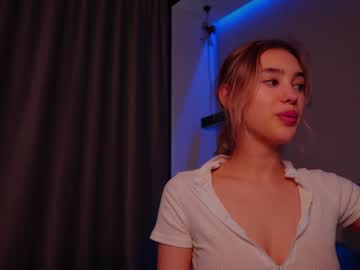 female cam girl angella_kleee image #3010697