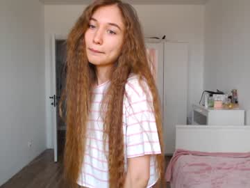 female cam girl ambertan1 image #2178936