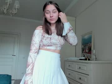 female cam girl eleonora_linn image #2222069