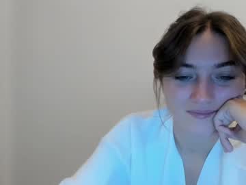 female cam girl omiliver image #351150