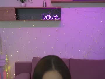 female cam couple kira0541 image #3201564