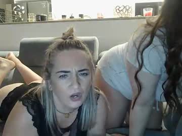 female cam girl innocentxdoll19 image #888837