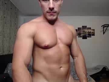 female cam man roberto4ever image #1935900