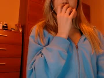 female cam girl bitter_moon image #3759418