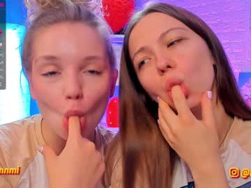 female cam couple huntertiana image #151304