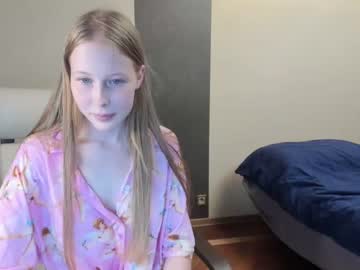 female cam girl jenny_angelok image #2426318