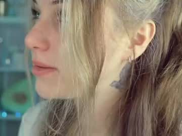 female cam girl mia_milagros image #1645140