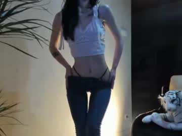 female cam girl sofiaandwonderland image #2520180