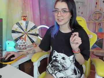 female cam girl _biscuitty image #912321