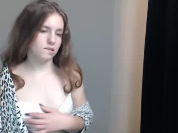 female cam girl mija_mari image #3097790