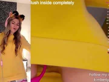 female cam girl queenafina image #2776412