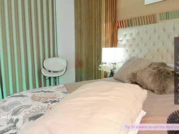 female cam girl abie_owen image #3036476