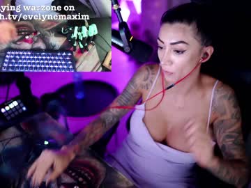 female cam girl evelyne92 image #2742334