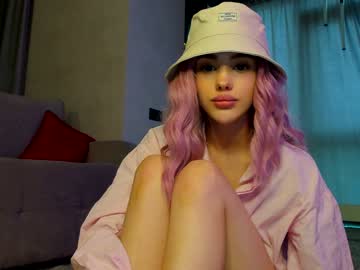 female cam girl angella_kleee image #2560114