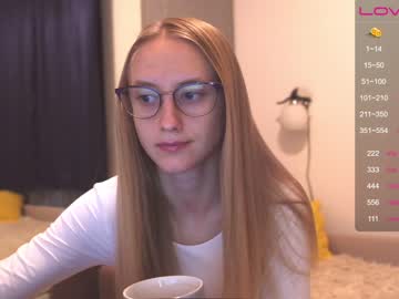 female cam girl angeellina image #1392563