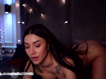 female cam girl miladenver image #929412