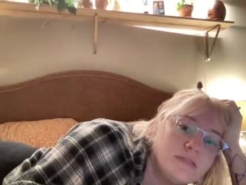 female cam couple double_trouble420 image #2858411