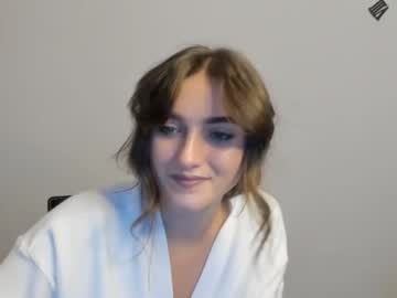 female cam girl omiliver image #350153