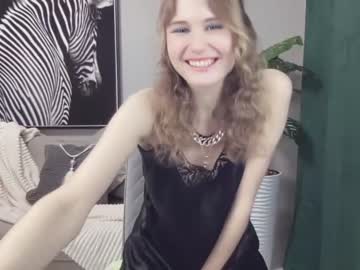 female cam girl pae0n1a image #2705629