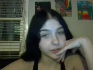 female cam girl kyky_baby444 image #4056493