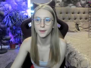 female cam girl angeellina image #3173616