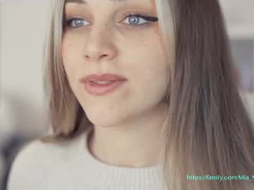 female cam girl mia_milagros image #1854584