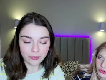 female cam girl _twinsis_ image #739446