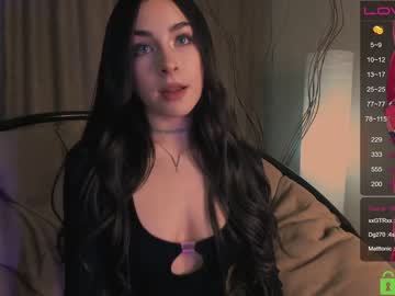 female cam couple naiamo image #3063827