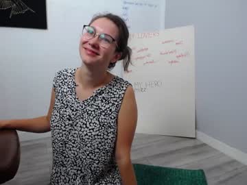 female cam girl yourcrazyneightbor image #2243898
