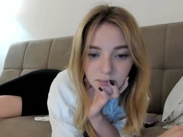 female cam girl olli_ver image #3048861