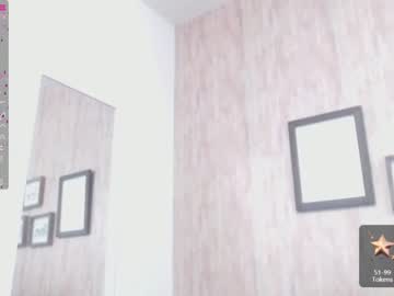sara_hott_  female  webcam