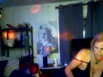 female cam couple hotlantamilf411 image #1287718