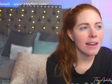 female cam girl theashleydaniels image #1636147