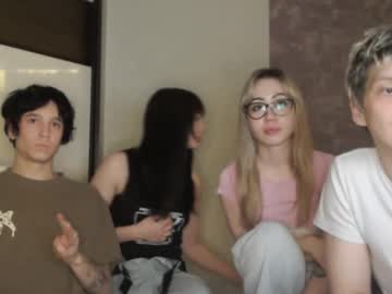 female cam couple allypole image #4021395
