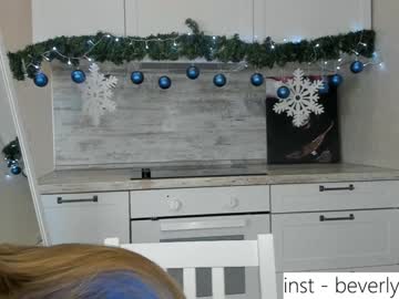 female cam couple beverlyvega image #3444004