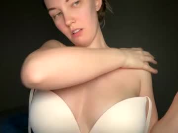 female cam girl mariah95 image #1660043