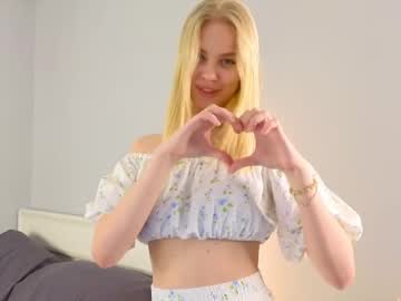 female cam girl falinebenny image #4056401