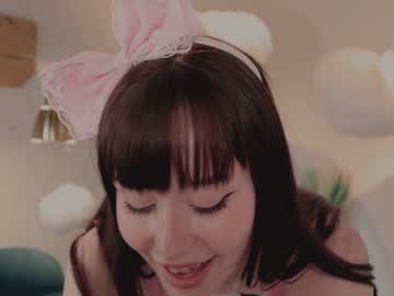 female cam girl ella_knockers_xl image #1576389