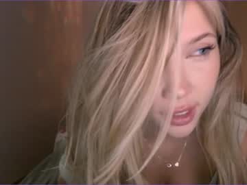 female cam girl bitter_moon image #3210532