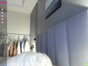 female cam girl hee_jin image #2667278