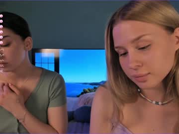 female cam couple huntertiana image #2398419